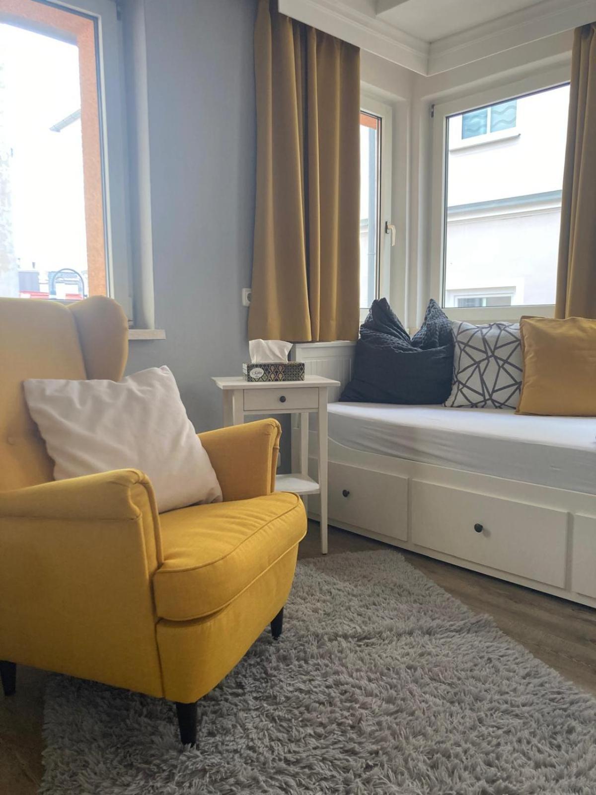 Ferienwohnung Im Zentrum Mit Balkon Und Parkplatz Гмунден Екстериор снимка